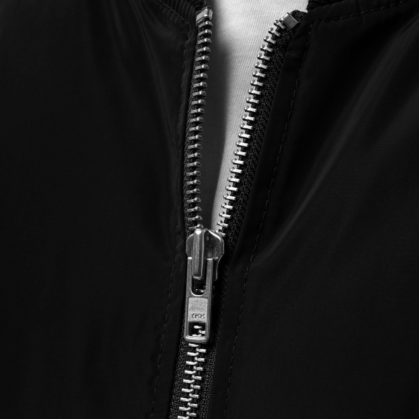 Chaqueta OSSO bomber reciclada premium negro
